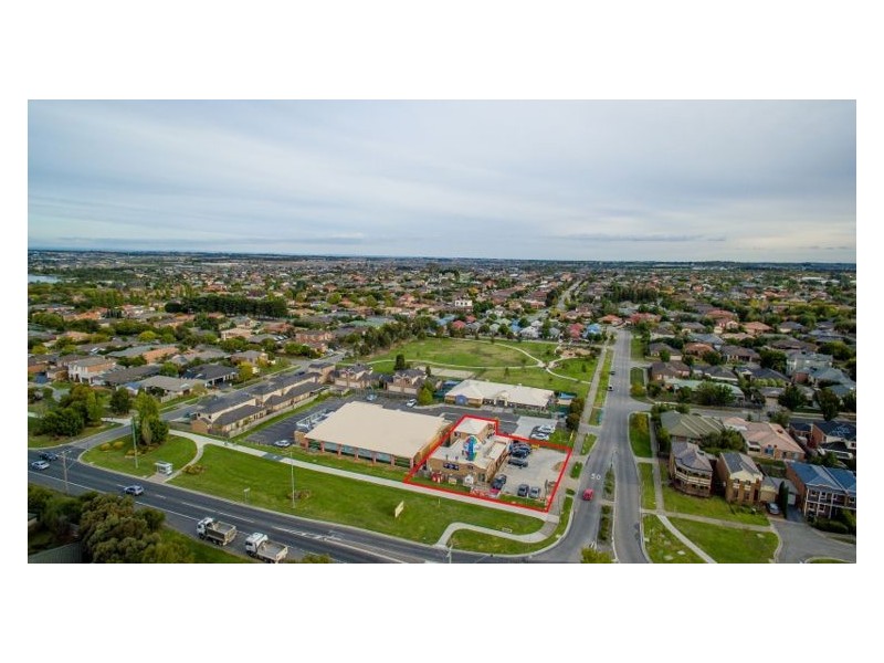 2 The Avenue, Narre Warren South VIC 3805