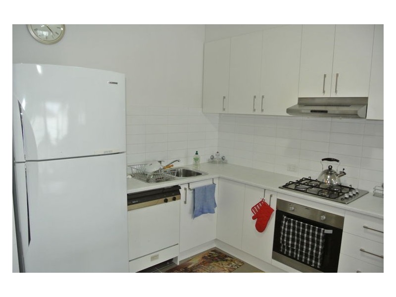 8/3-5 Hutton Street, Dandenong VIC 3175