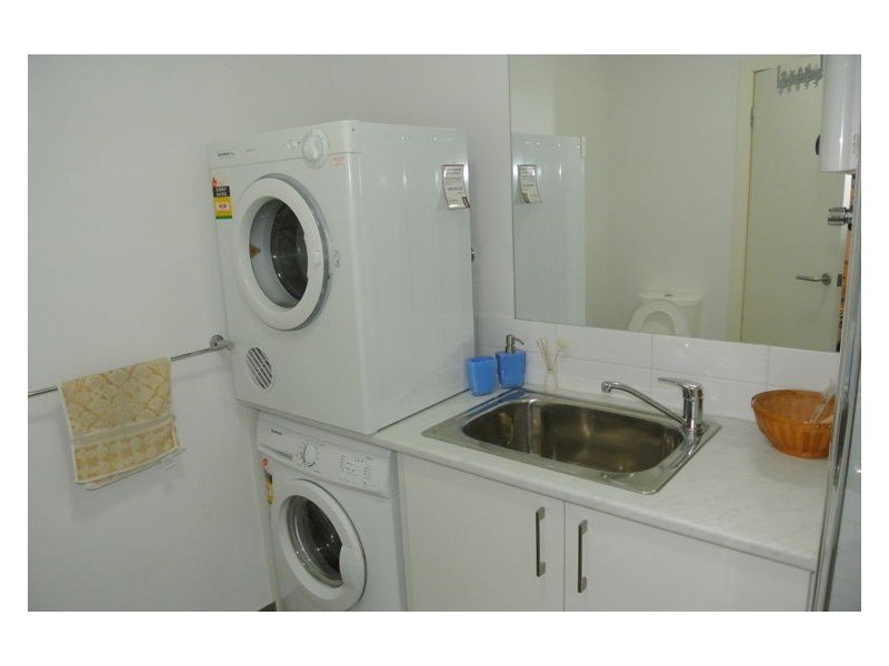 8/3-5 Hutton Street, Dandenong VIC 3175