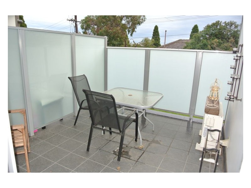8/3-5 Hutton Street, Dandenong VIC 3175