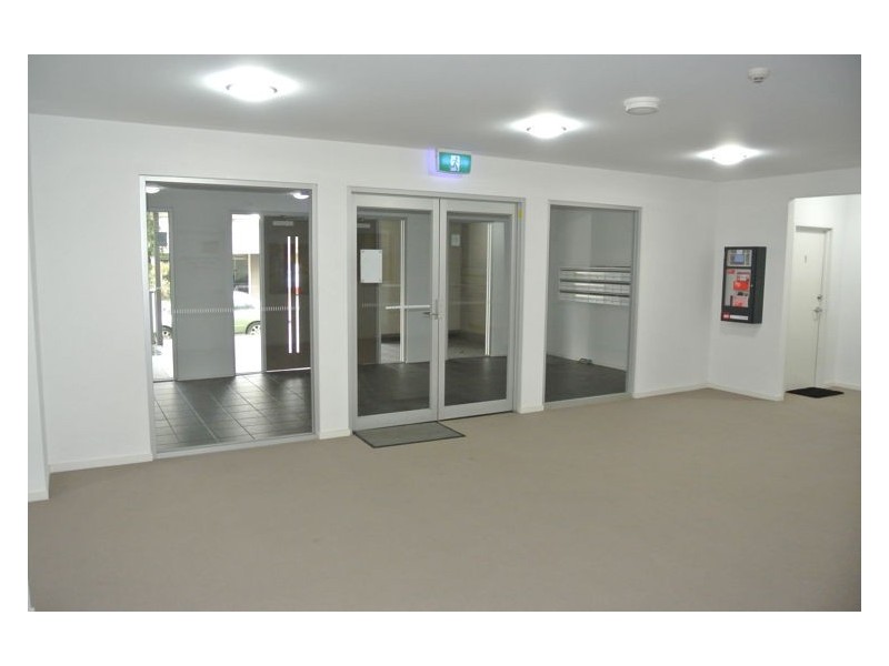 8/3-5 Hutton Street, Dandenong VIC 3175