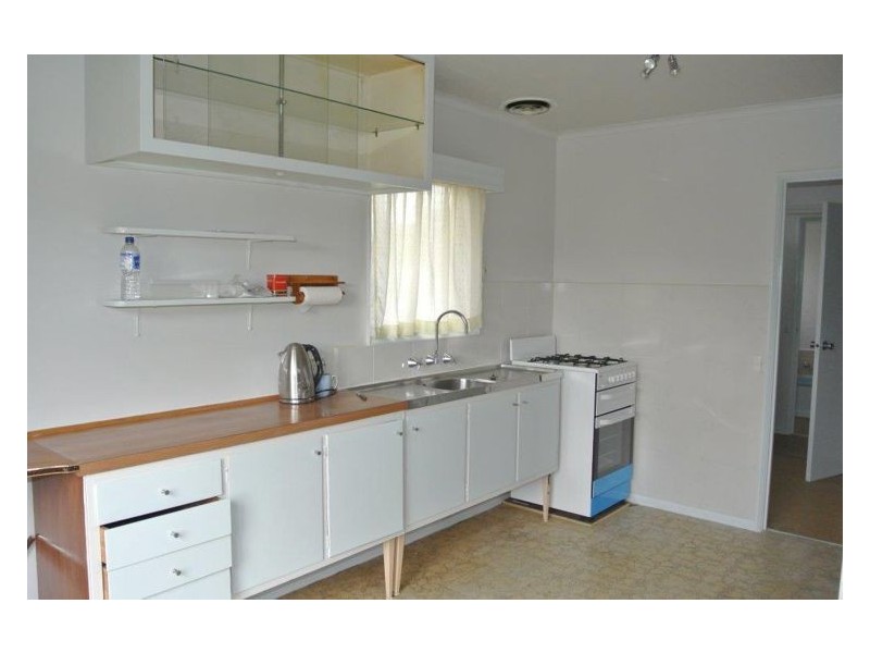 34 The Fairway, Hampton Park VIC 3976