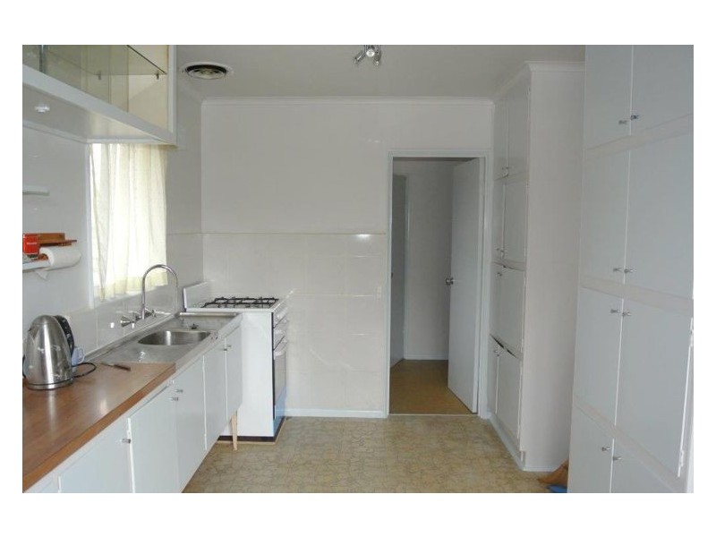 34 The Fairway, Hampton Park VIC 3976