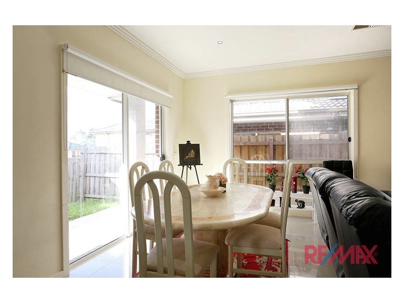 4/6-8 Innes Court, Berwick VIC 3806
