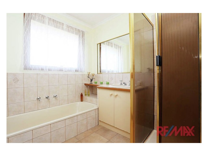 19 Seaton Rise, Hallam VIC 3803