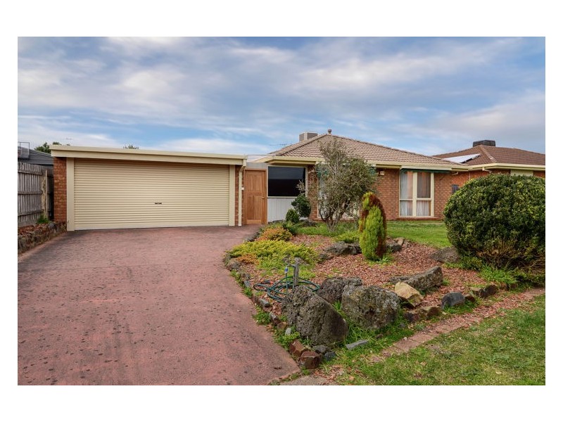 5 Enoch Rise, Hallam VIC 3803