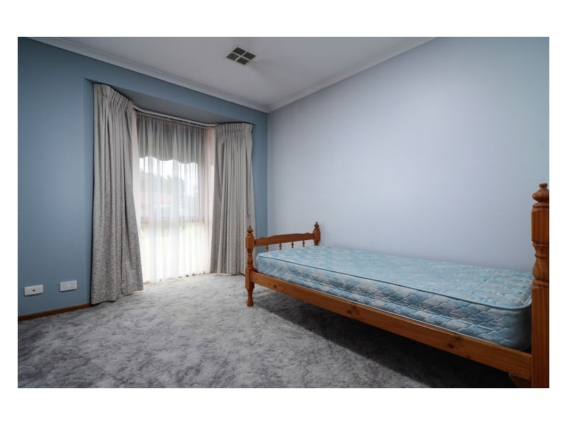 5 Enoch Rise, Hallam VIC 3803