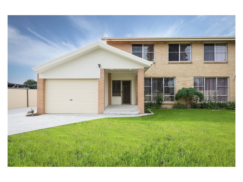 37 Rowan Drive, Doveton VIC 3177