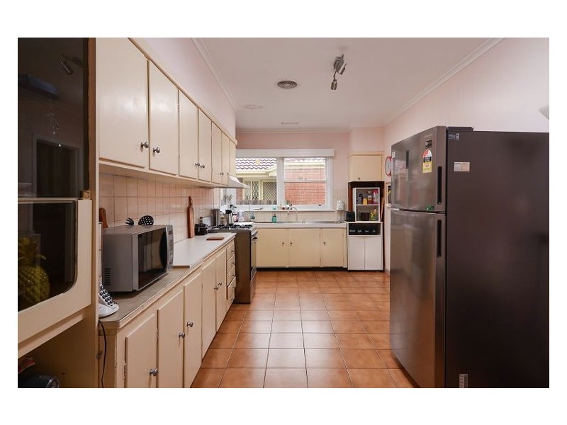 1/24 Wall Street, Noble Park VIC 3174