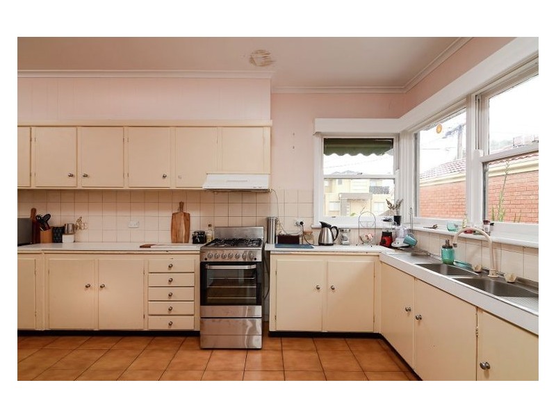 1/24 Wall Street, Noble Park VIC 3174