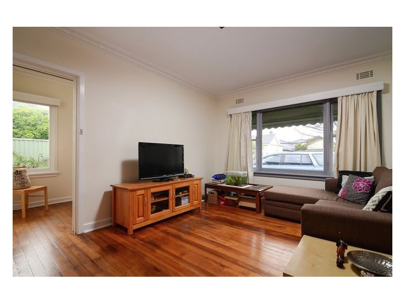 1/24 Wall Street, Noble Park VIC 3174