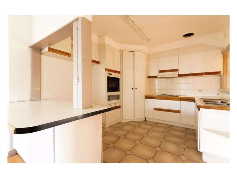 5 Johnston Avenue, Eumemmerring VIC 3177