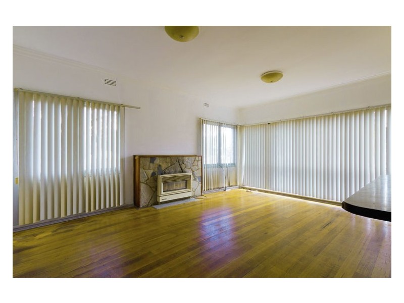 5 Johnston Avenue, Eumemmerring VIC 3177