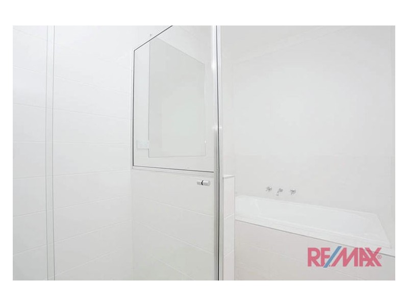 2/15 Rose Drive, Doveton VIC 3177