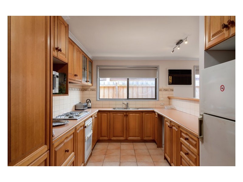 34 Jarvis Crescent, Dandenong North VIC 3175