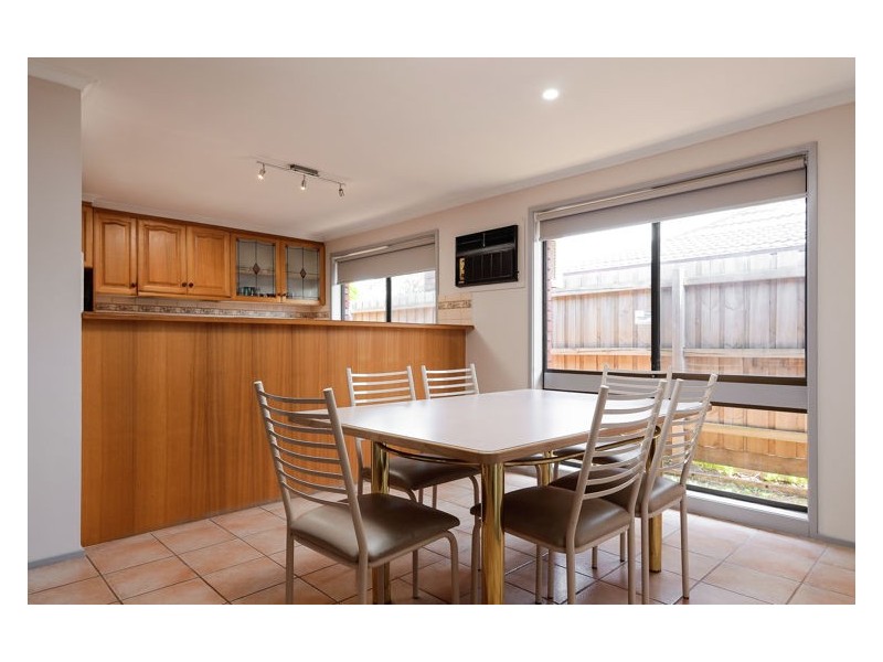 34 Jarvis Crescent, Dandenong North VIC 3175