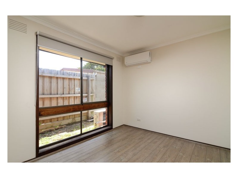 34 Jarvis Crescent, Dandenong North VIC 3175