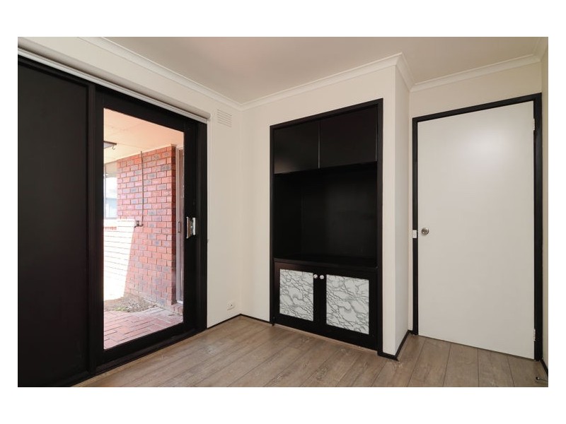 34 Jarvis Crescent, Dandenong North VIC 3175