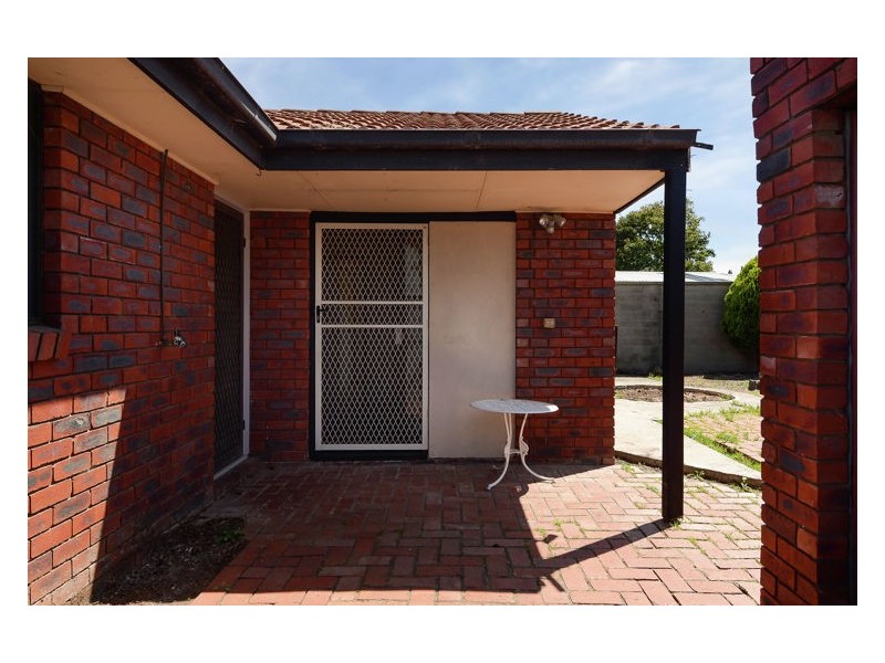 34 Jarvis Crescent, Dandenong North VIC 3175