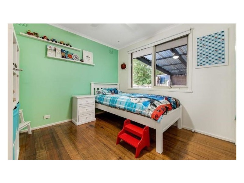 19 Jillian Street, Cranbourne VIC 3977