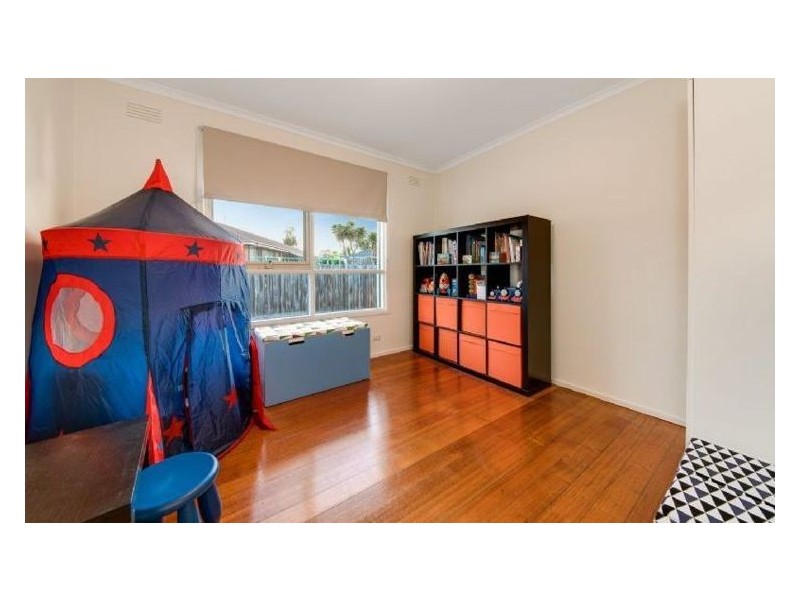 19 Jillian Street, Cranbourne VIC 3977