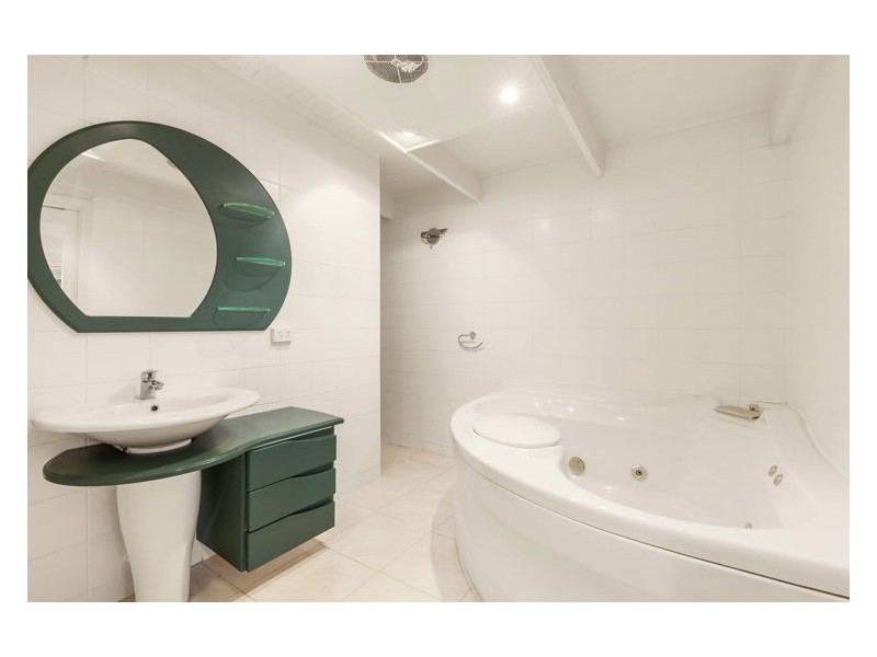 8 Alvanley Court, Mulgrave VIC 3170