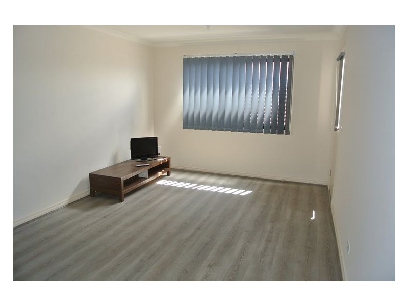 4/69-71 Potter Street, Dandenong VIC 3175