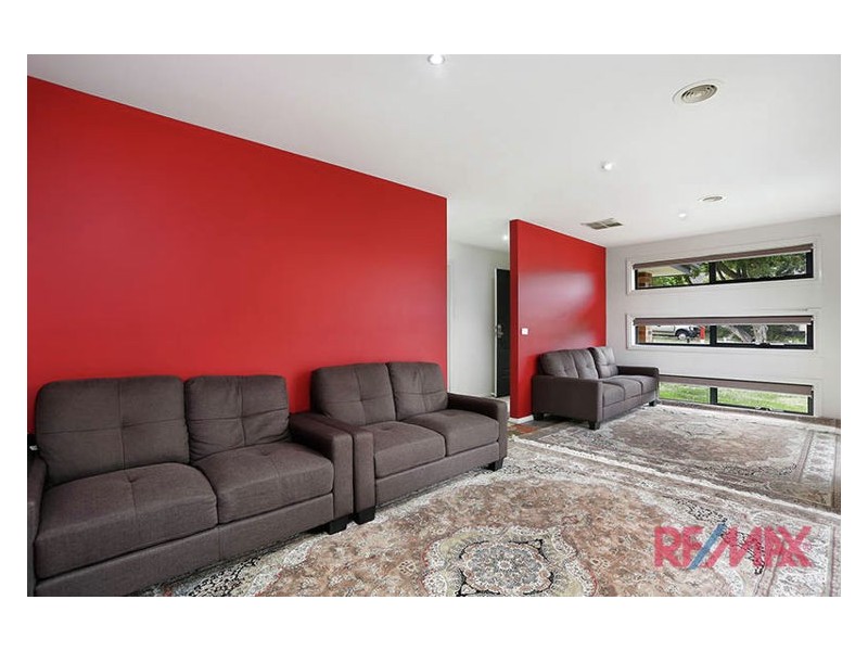 2/36 Curtin Crescent, Dandenong North VIC 3175