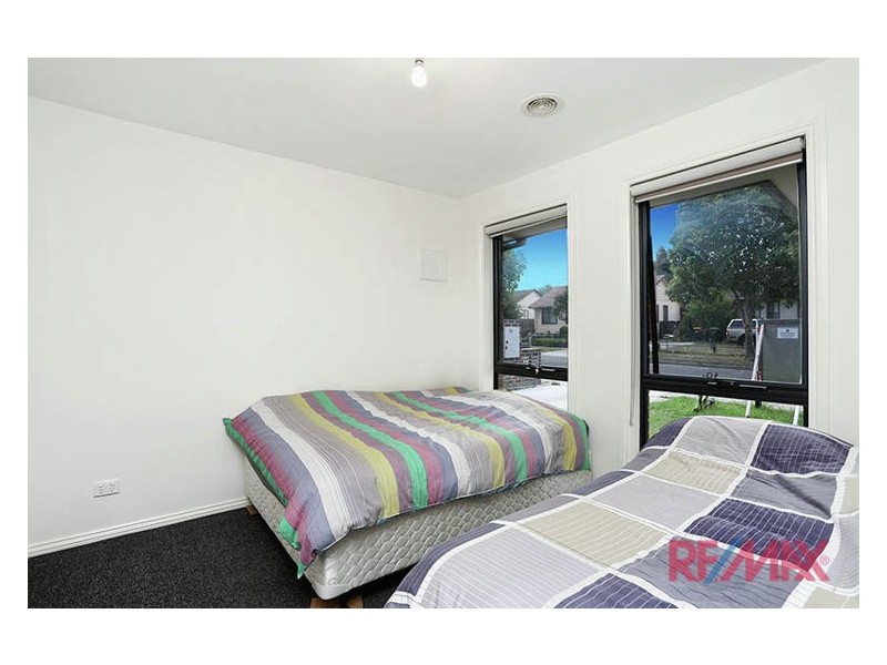 2/36 Curtin Crescent, Dandenong North VIC 3175