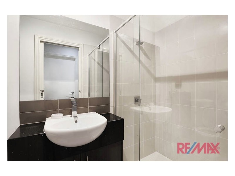 2/36 Curtin Crescent, Dandenong North VIC 3175