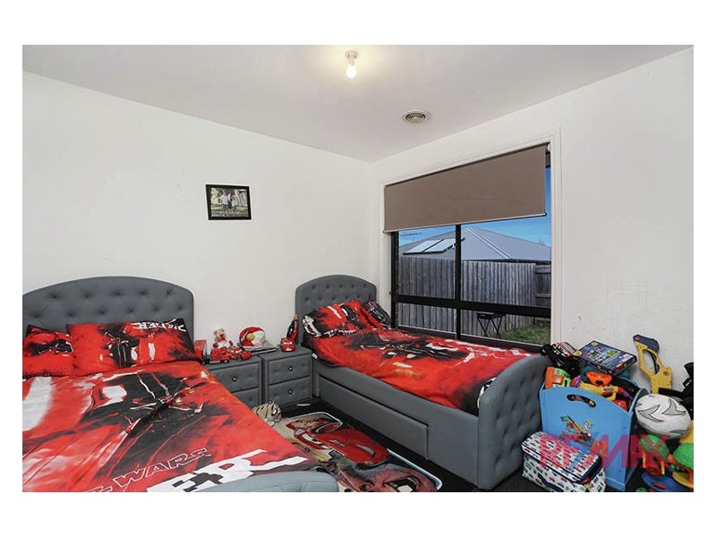 2/36 Curtin Crescent, Dandenong North VIC 3175