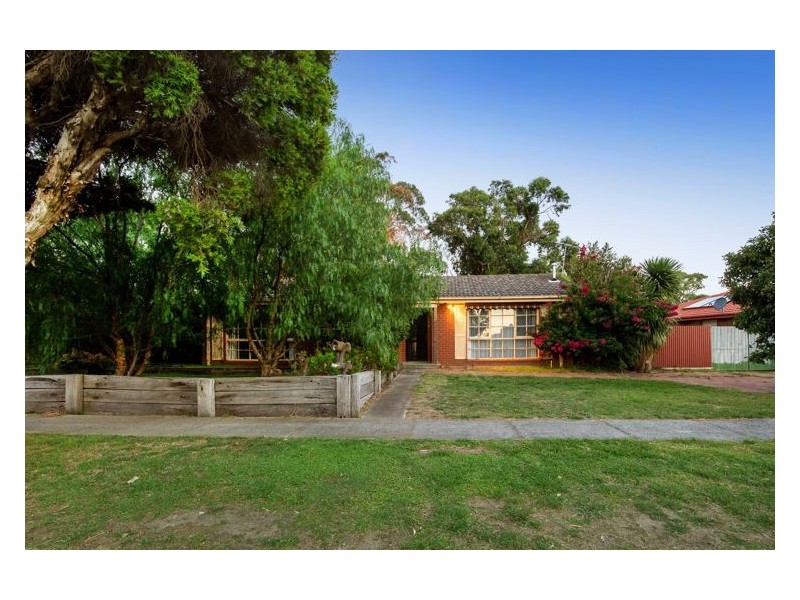 4 Casuarina Court, Hampton Park VIC 3976