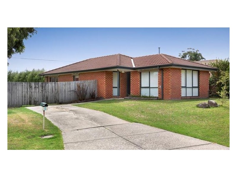 2 Souhail Court, Berwick VIC 3806
