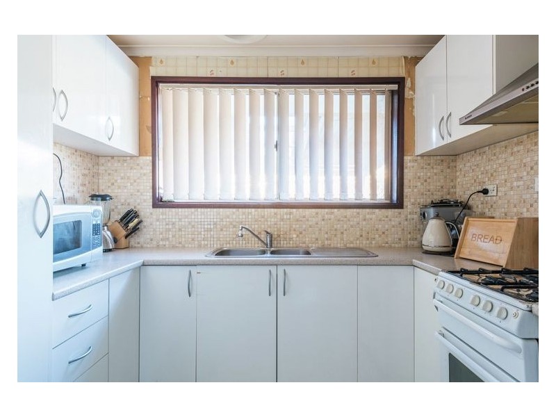 24 Floriana Avenue, Doveton VIC 3177