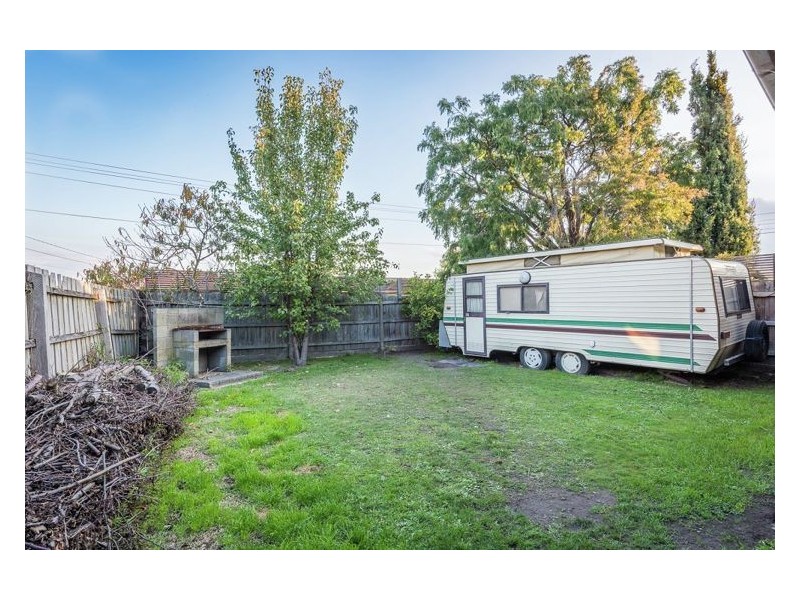 24 Floriana Avenue, Doveton VIC 3177