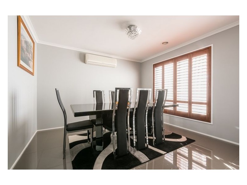 11 Turanga Place, Hallam VIC 3803