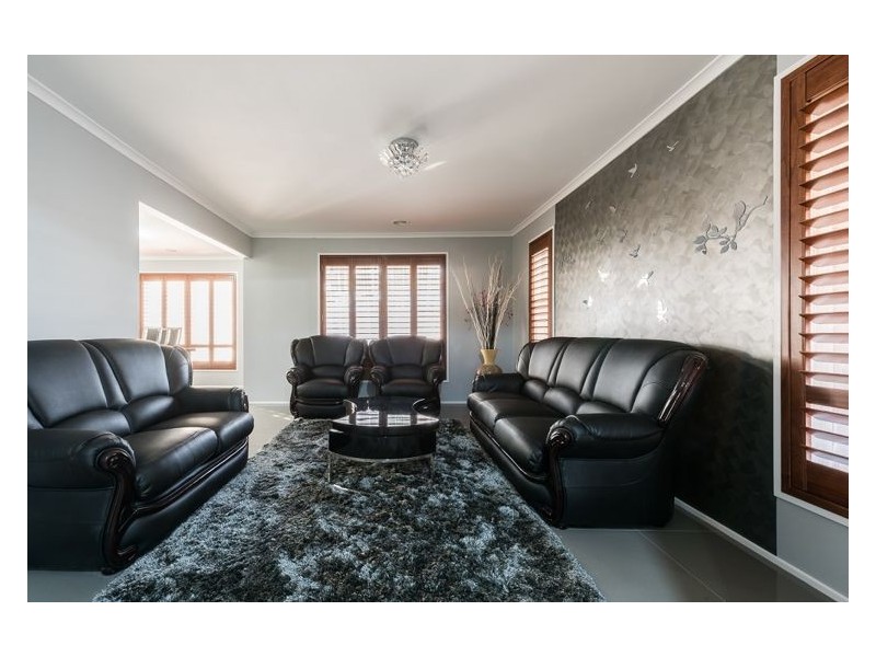 11 Turanga Place, Hallam VIC 3803