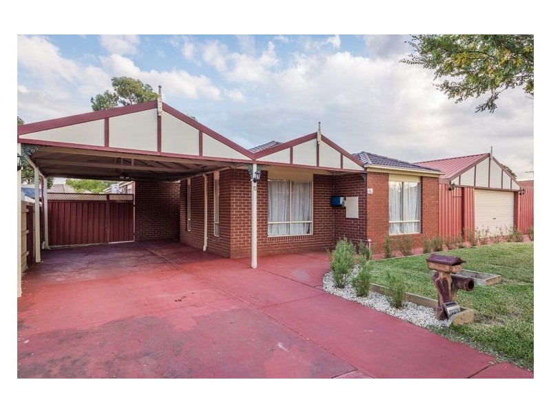 11 Turanga Place, Hallam VIC 3803