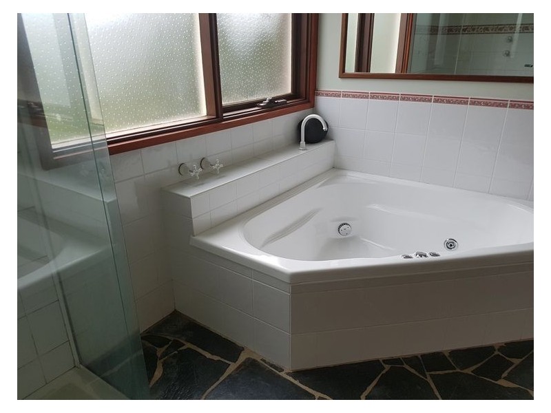 13-15 Hazeldene Court, Berwick VIC 3806