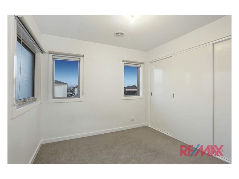 6 Alia Lane, Hallam VIC 3803