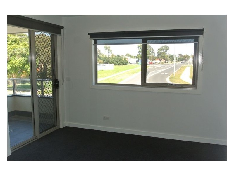 8 Alia Lane, Hallam VIC 3803