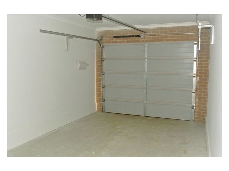 8 Alia Lane, Hallam VIC 3803