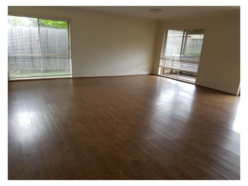 2/14 Frawley Road, Eumemmerring VIC 3177