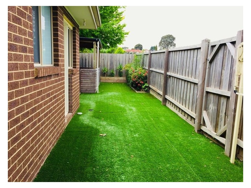 2/14 Frawley Road, Eumemmerring VIC 3177