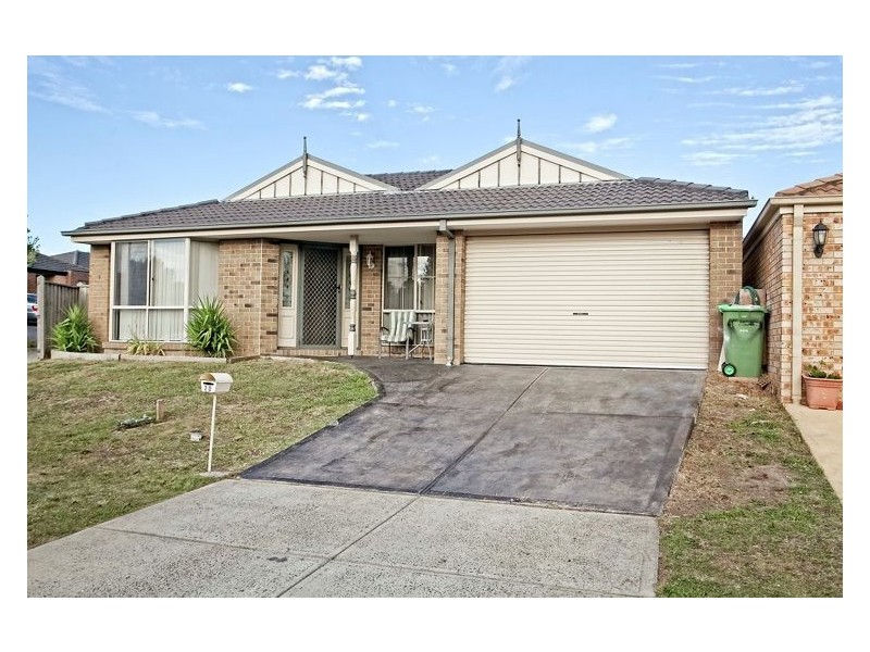 20 Mikasa Place, Pakenham VIC 3810