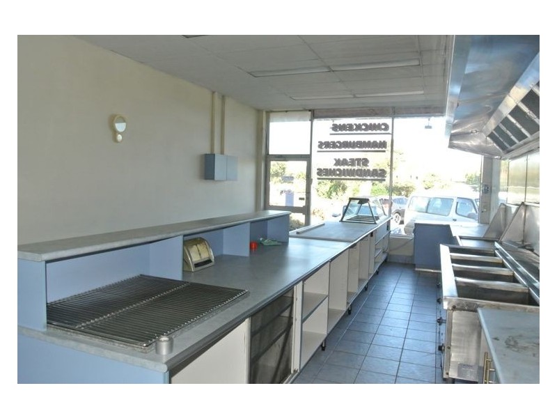 2/44 Box Street, Doveton VIC 3177