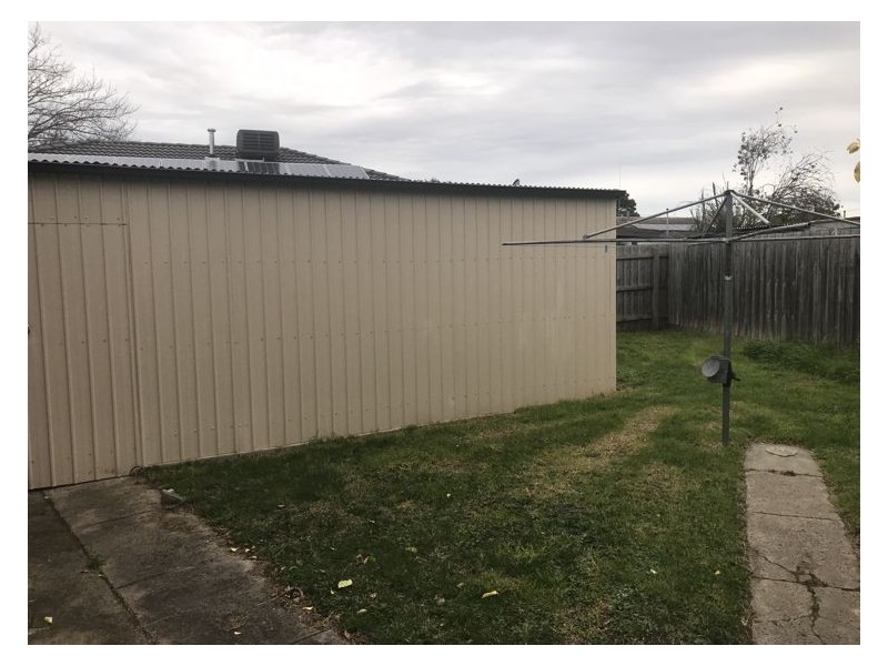 1 Pittosporum Grove, Doveton VIC 3177