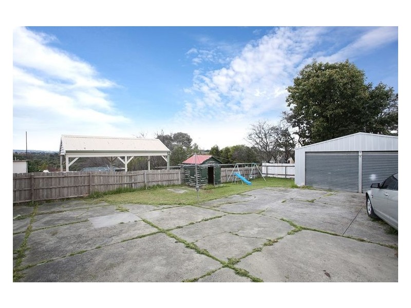 23 Laurel Avenue, Doveton VIC 3177