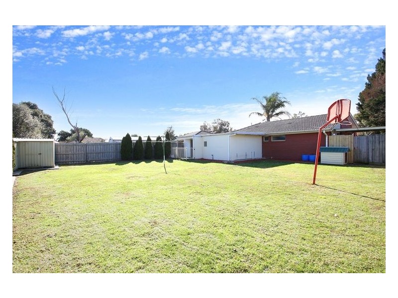 50 Millswyn Avenue, Hampton Park VIC 3976