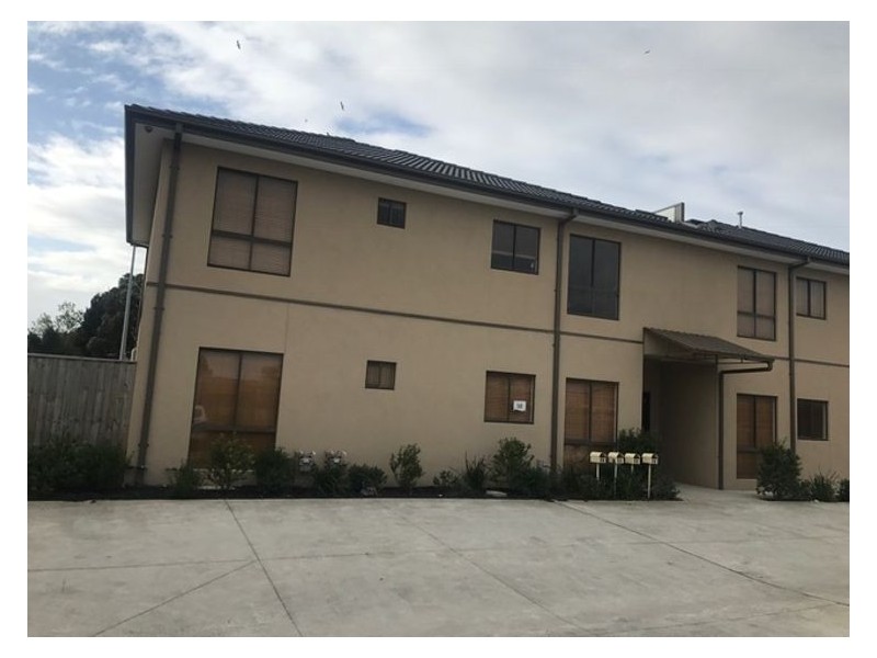 10/12 Stellato Place, Hampton Park VIC 3976
